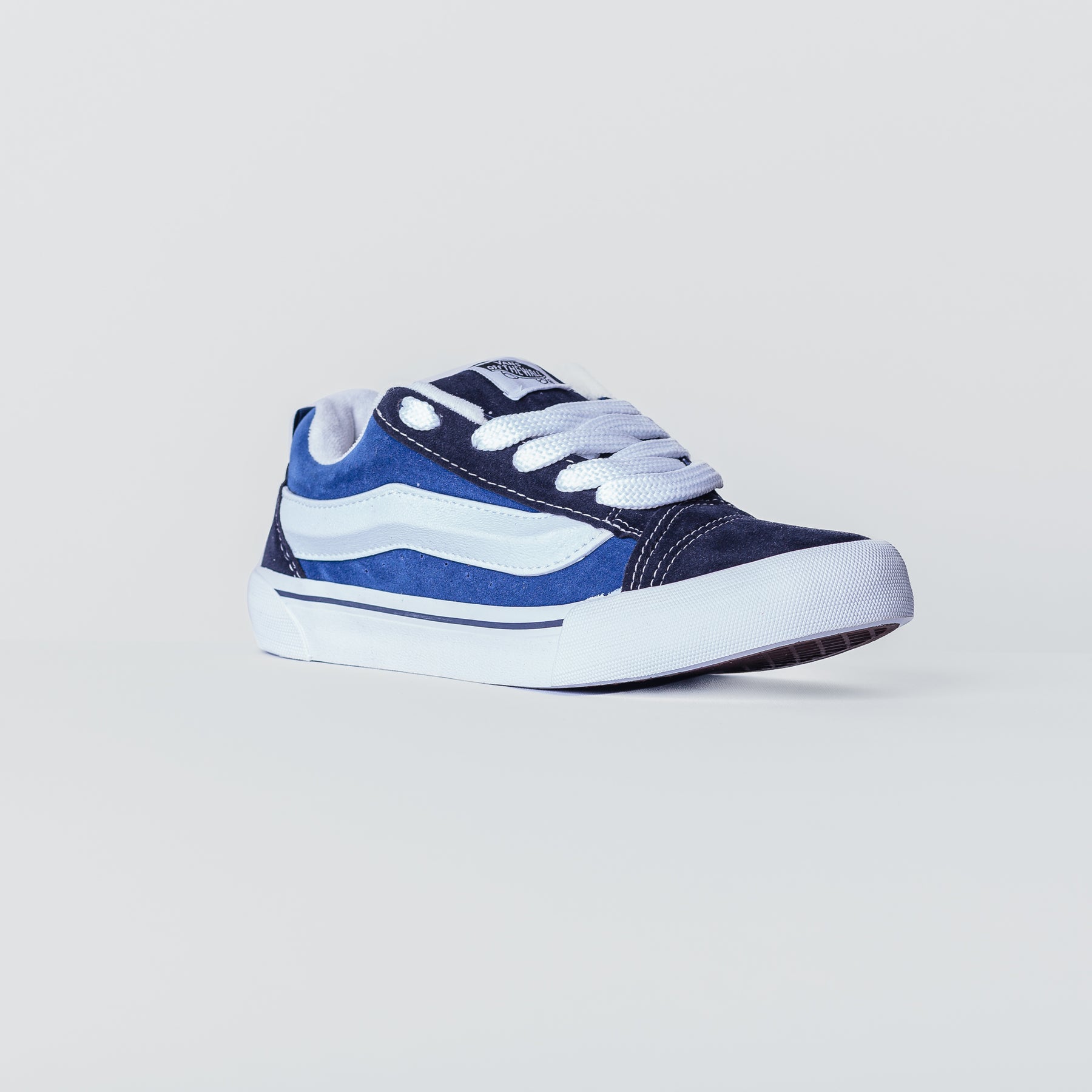 VNS KNU Azul