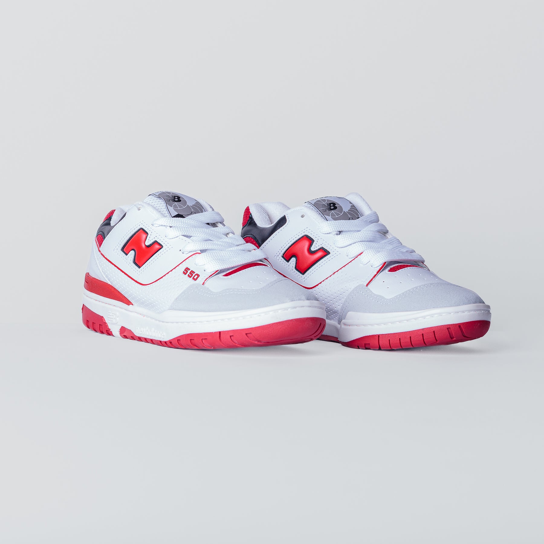 NB 550 | Branco vermelho