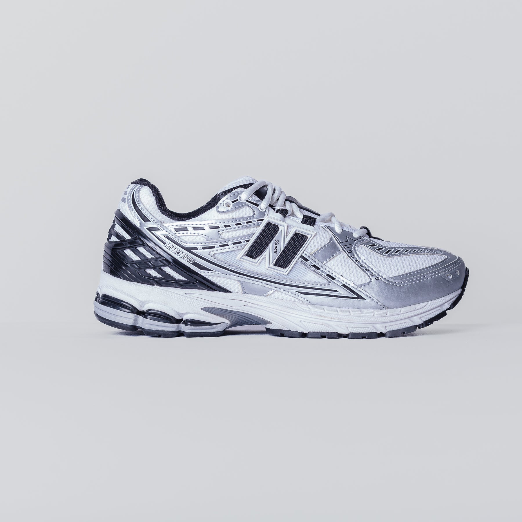 NB 1906 | Metallic