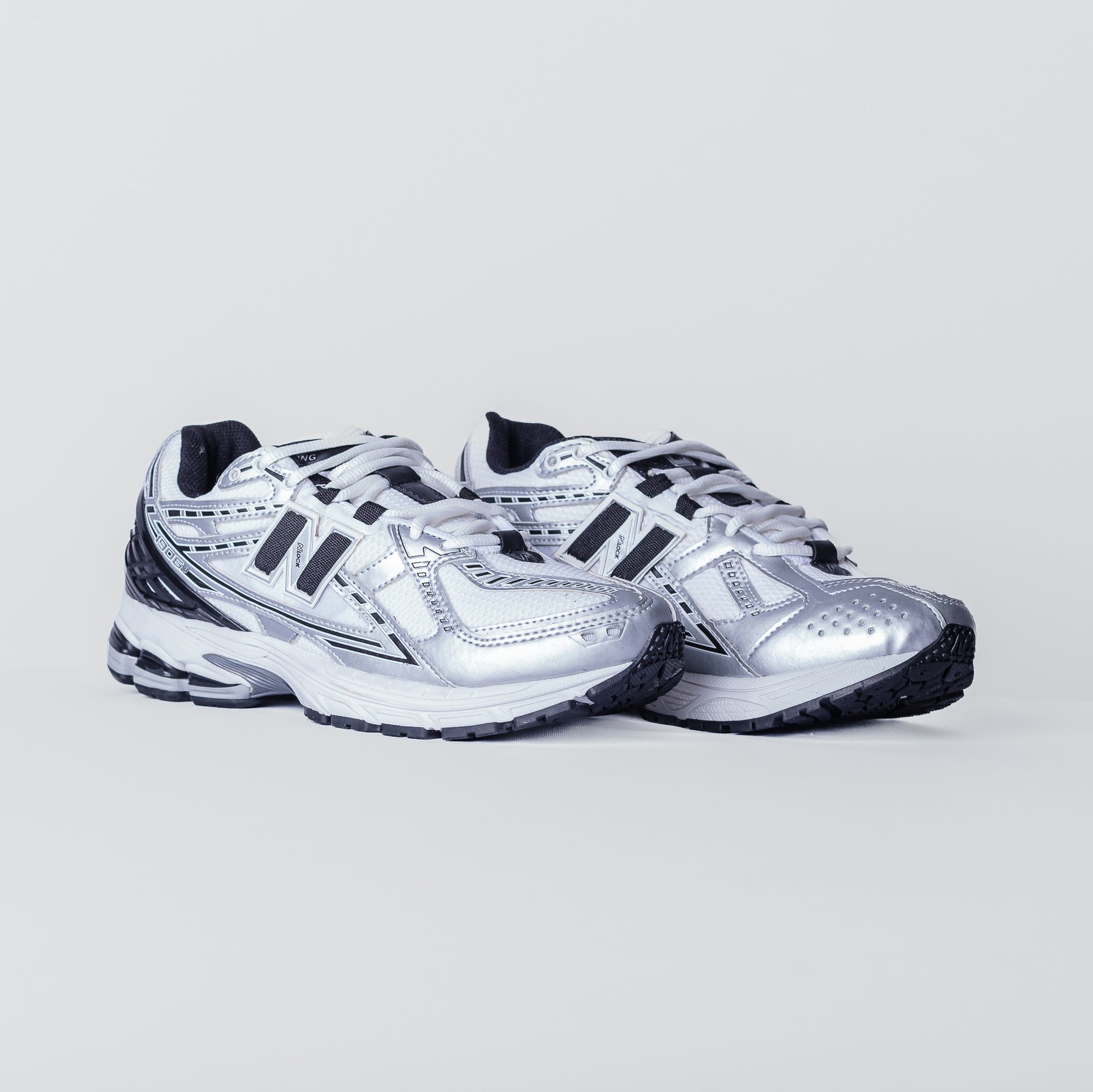 NB 1906 | Metallic
