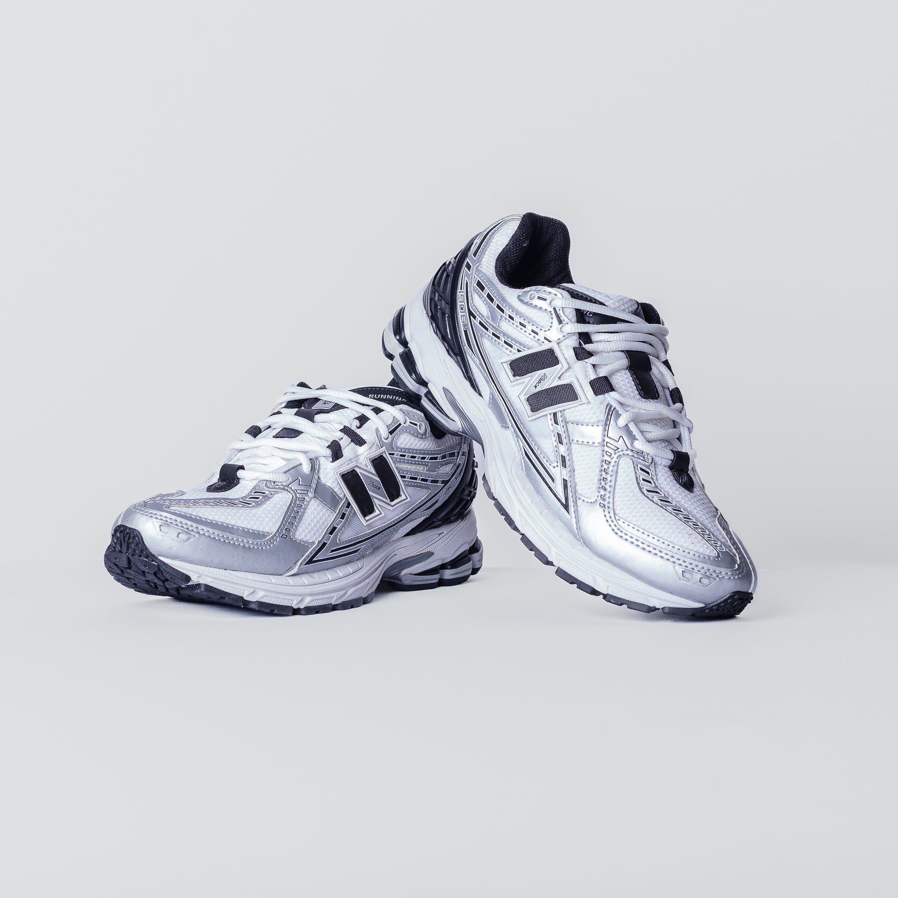 NB 1906 | Metallic
