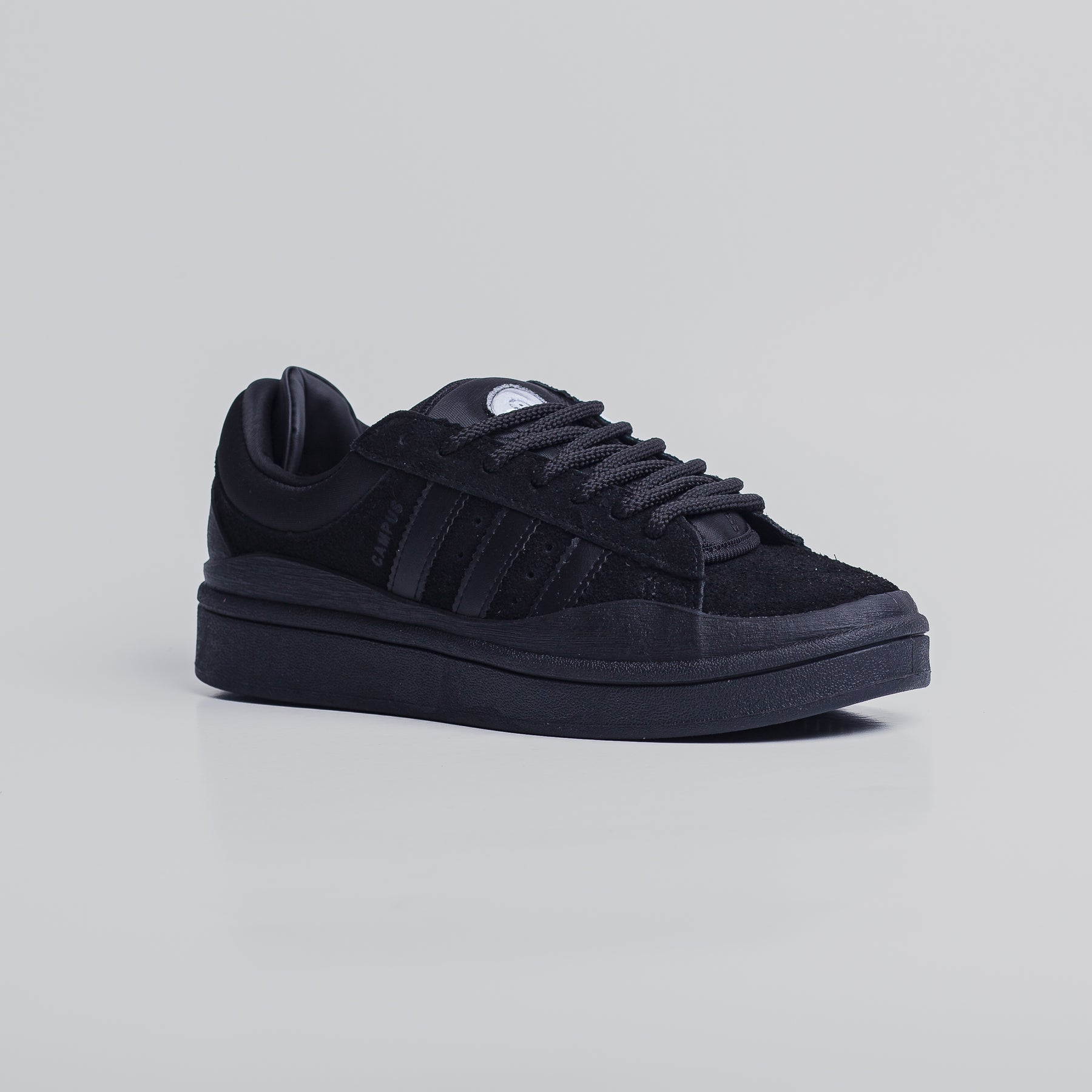 Adds Campus Bad Bunny ALL BLACK
