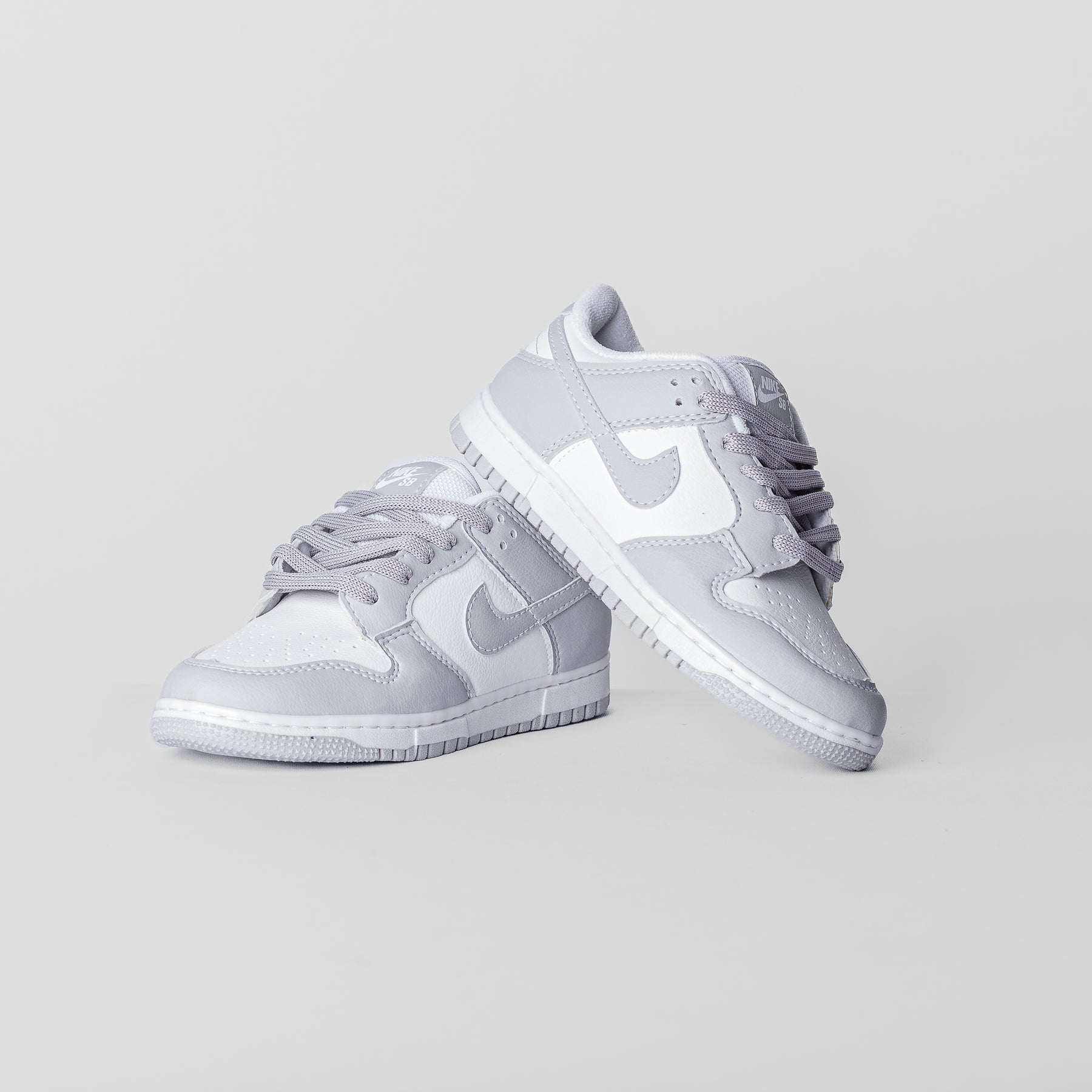 Tenis NK Dunk Cinza Infantil
