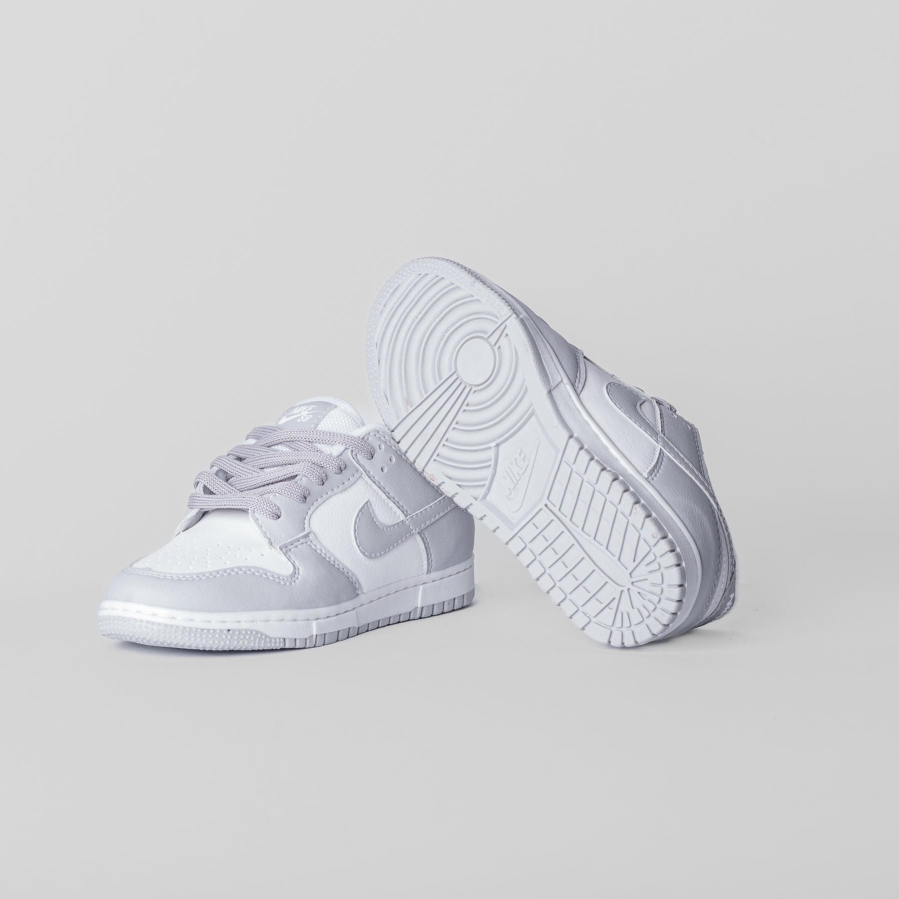 Tenis NK Dunk Cinza Infantil