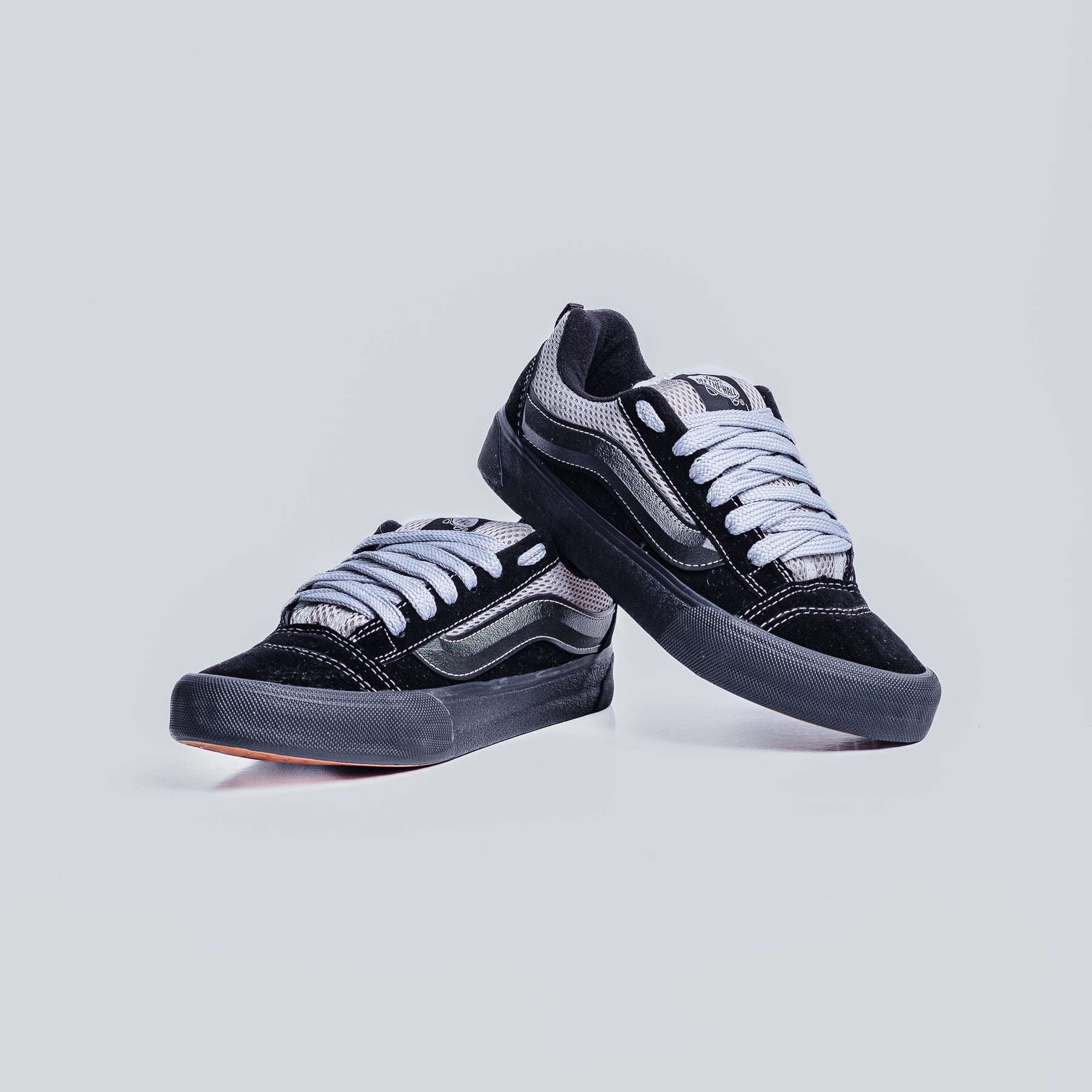 VNS KNU Bicolor Preto Cinza