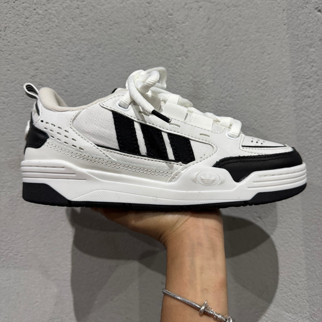 ADI2000 Branco e preto