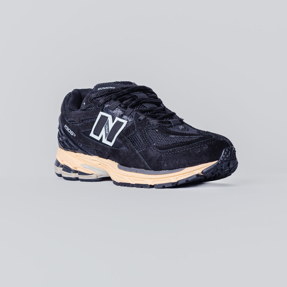 NB 1906 | Black Taos