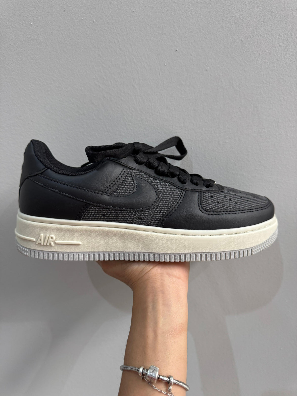 AF1 |  Knit Preto/ Gelo